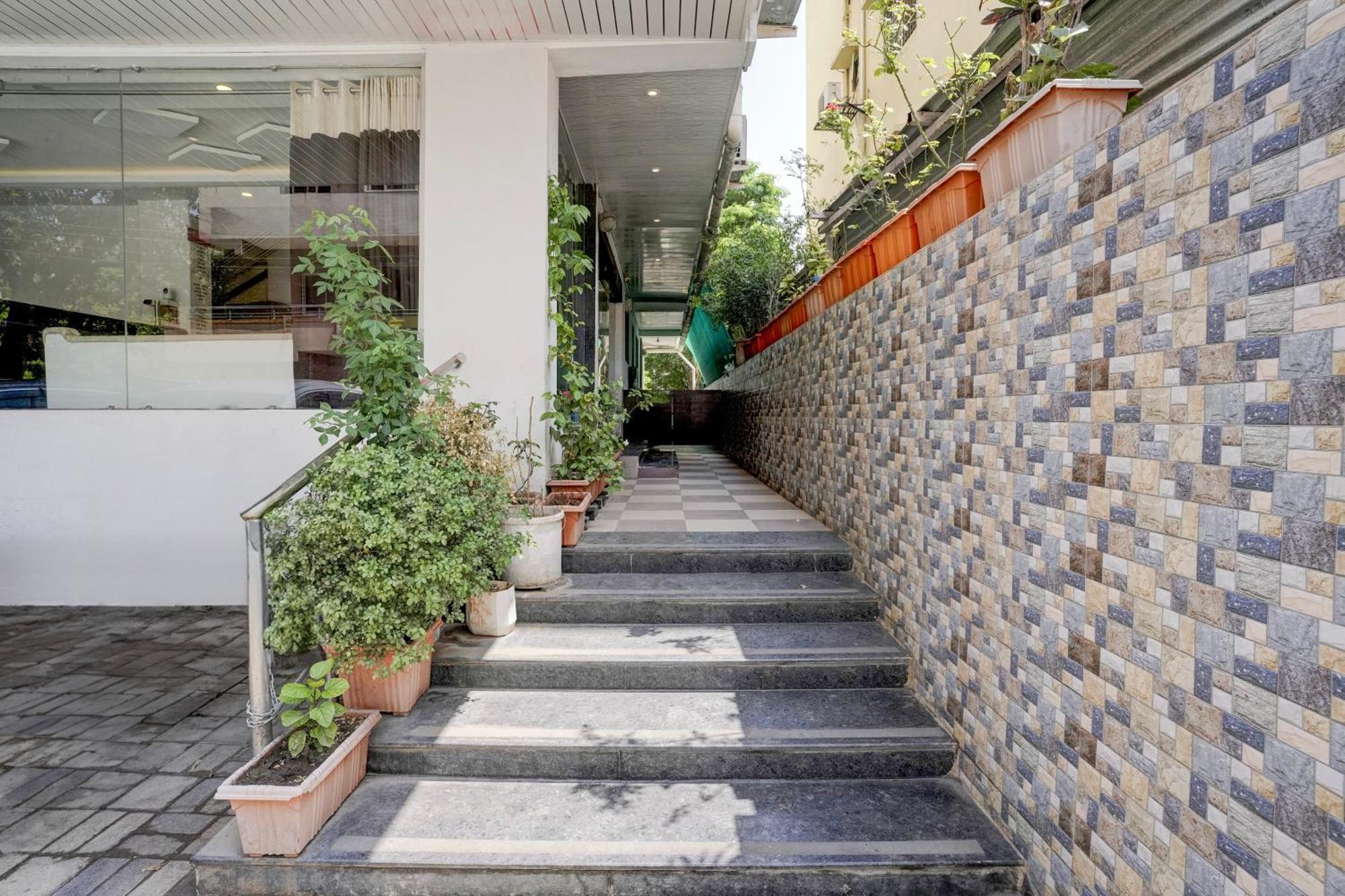 Oyo-16510吉坦加里摄政酒店 舍地 外观 照片